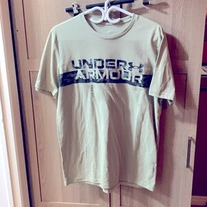 Under armour T shirt brand new never worn